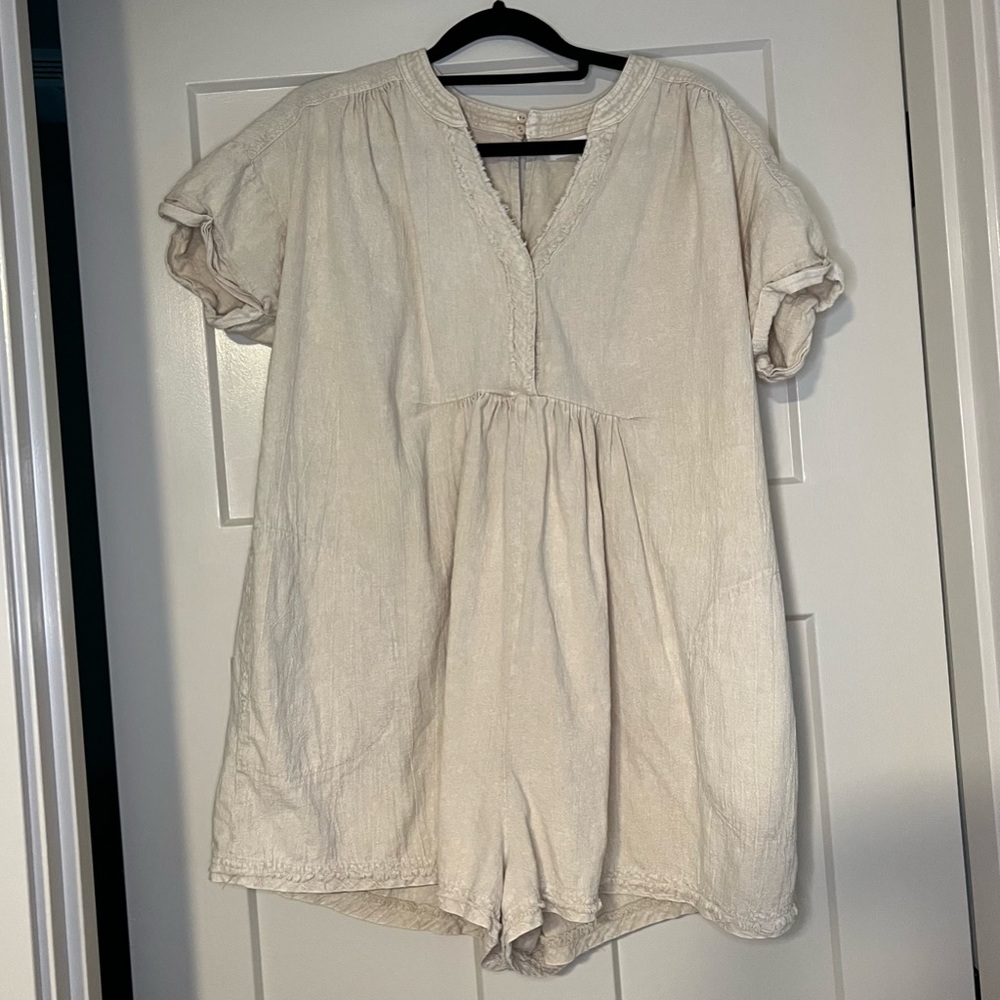 Romper - Babydoll Style Flowy Boho Neutral